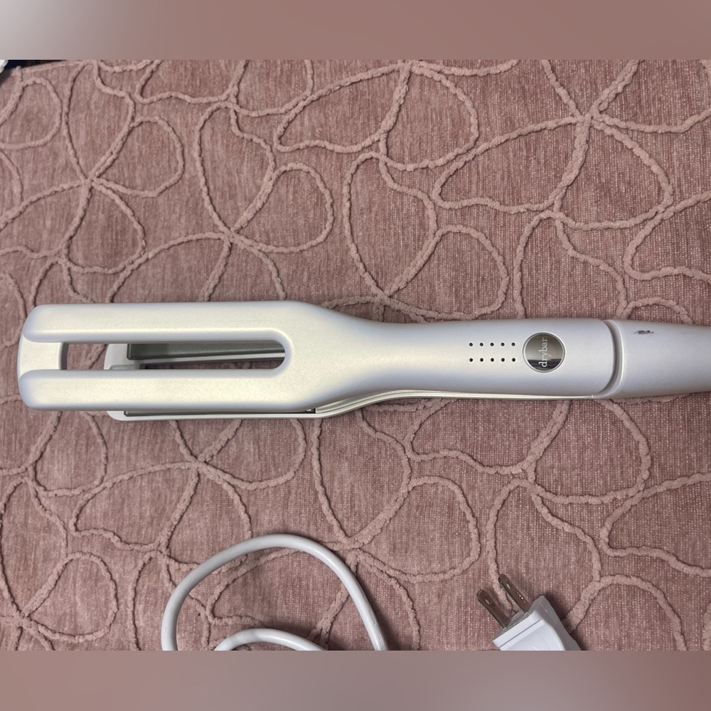 Drybar Reserve Dual-Plate Styling Iron - Picture 4 of 7